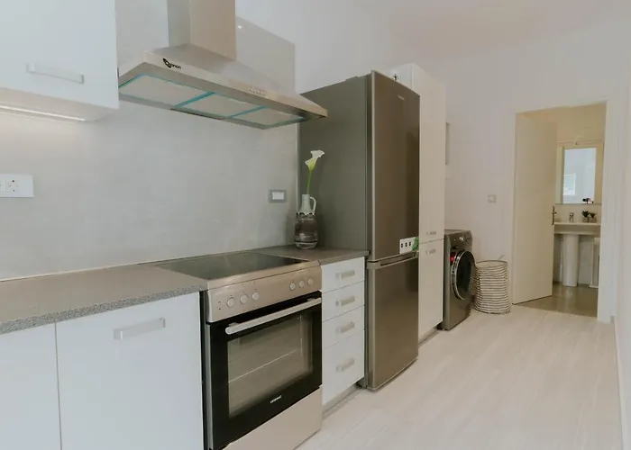 Kaliva * Kalamákion